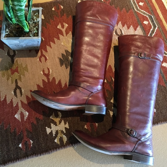 Frye Shoes - Reduced tonight only. Frye Shirley Boot in Redwood